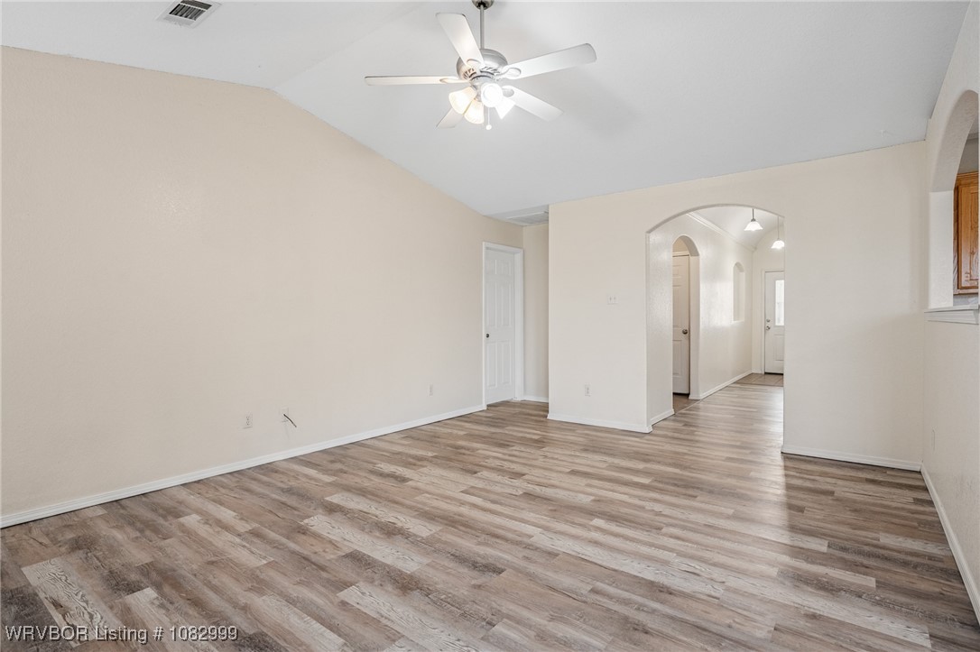 property viewer photo 7