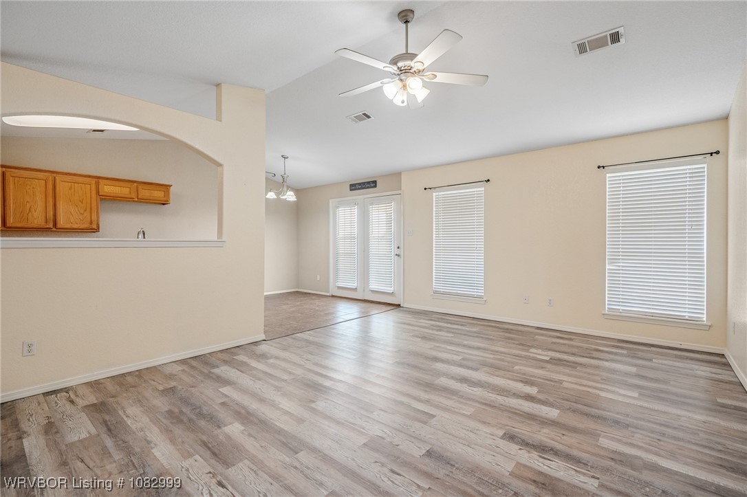 property viewer photo 9