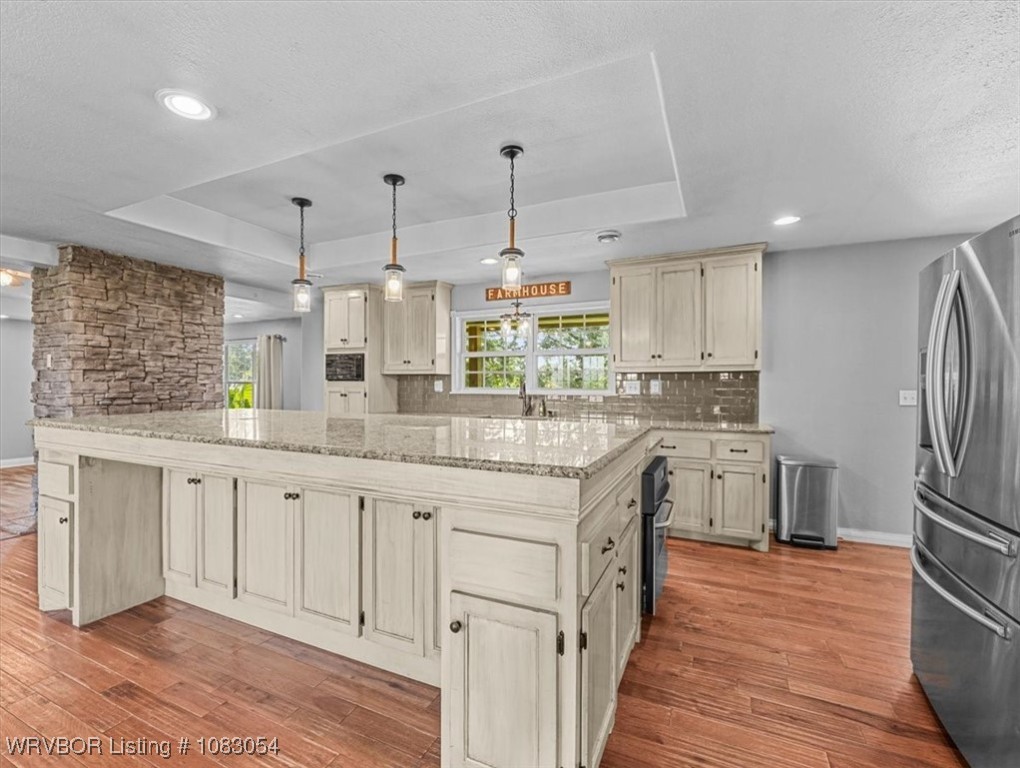 property viewer photo 10