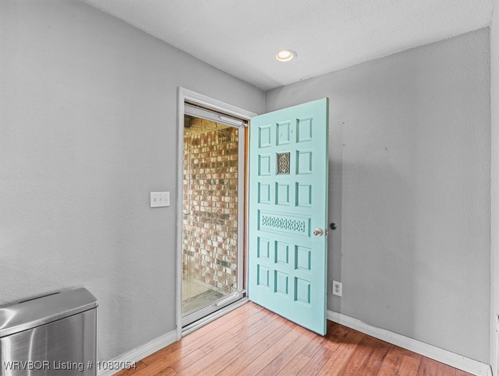 property viewer photo 15