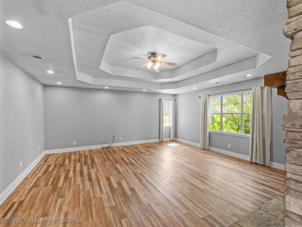 property viewer photo 18