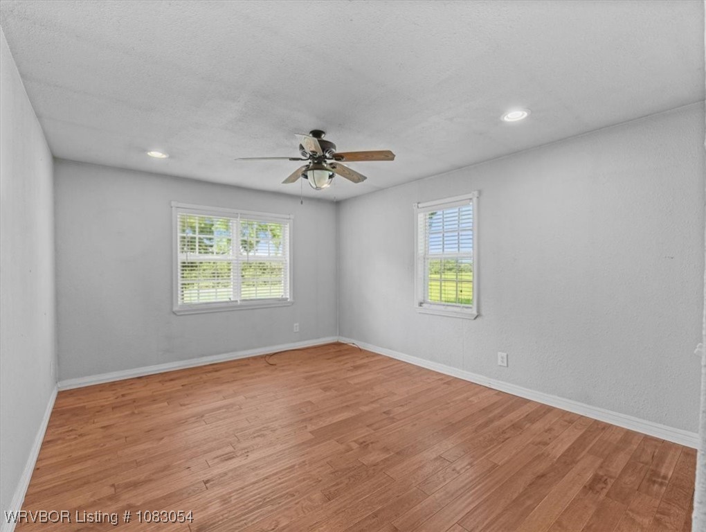 property viewer photo 23