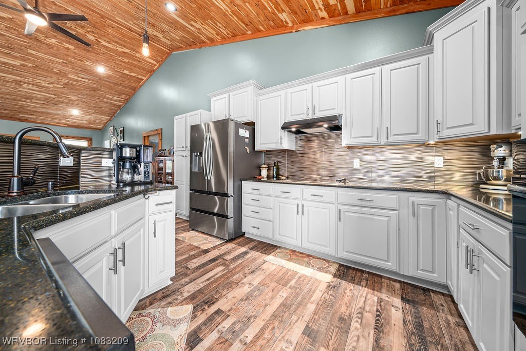 property viewer photo 14