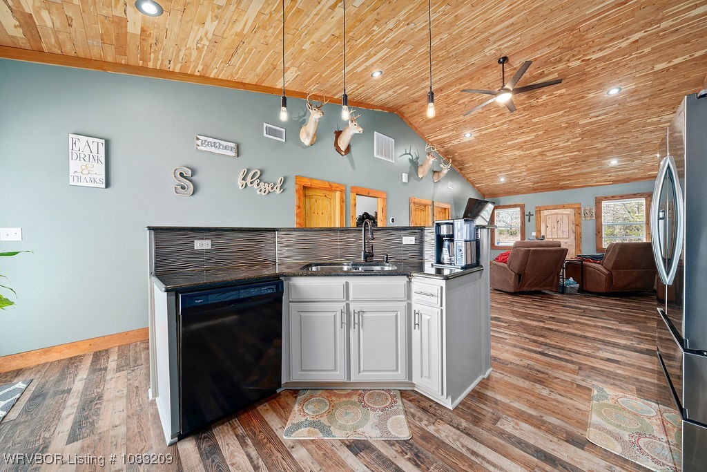 property viewer photo 19