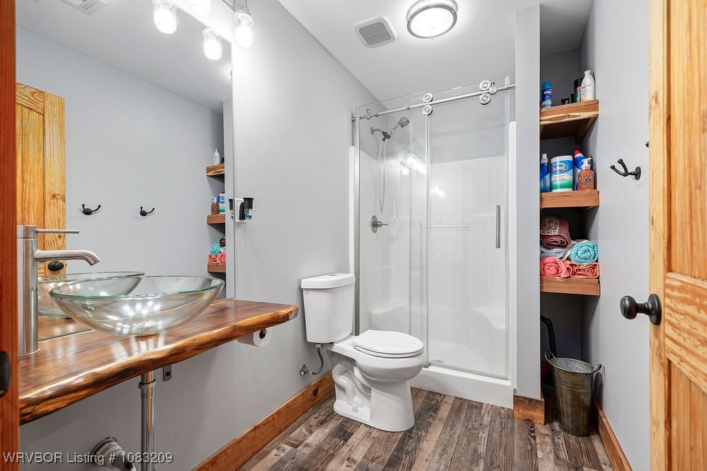 property viewer photo 35