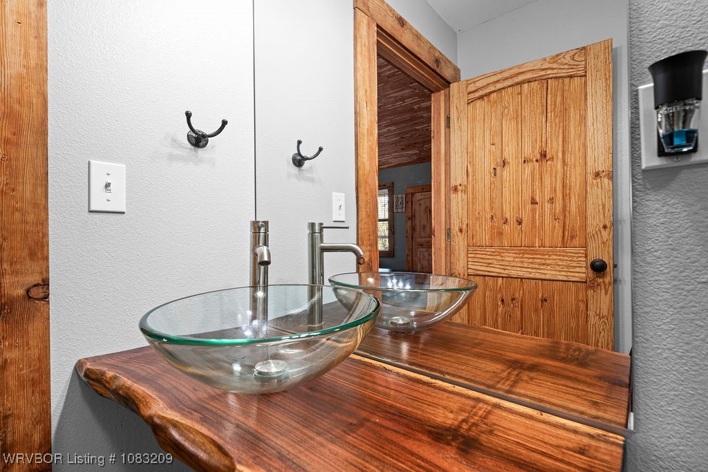 property viewer photo 36