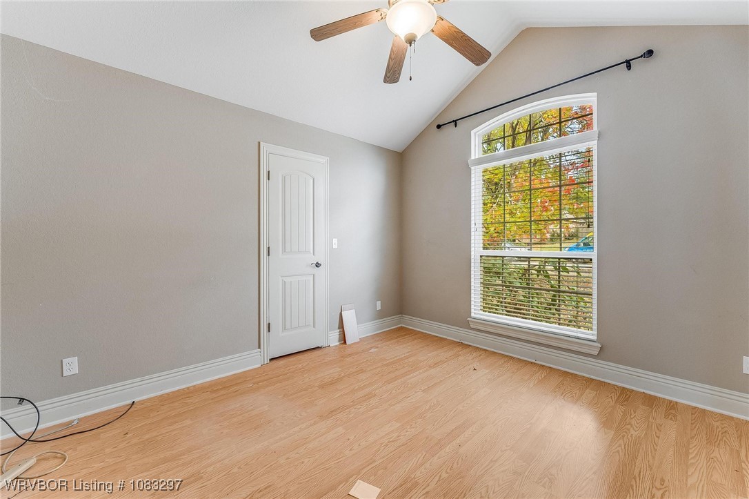 property viewer photo 22