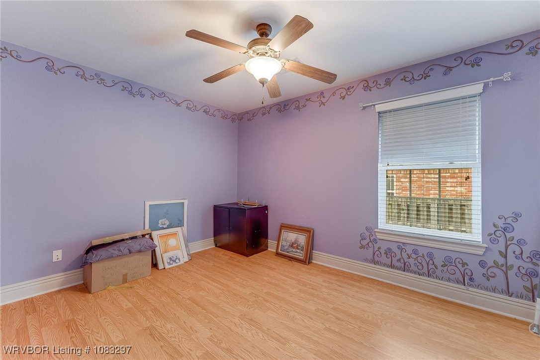 property viewer photo 24