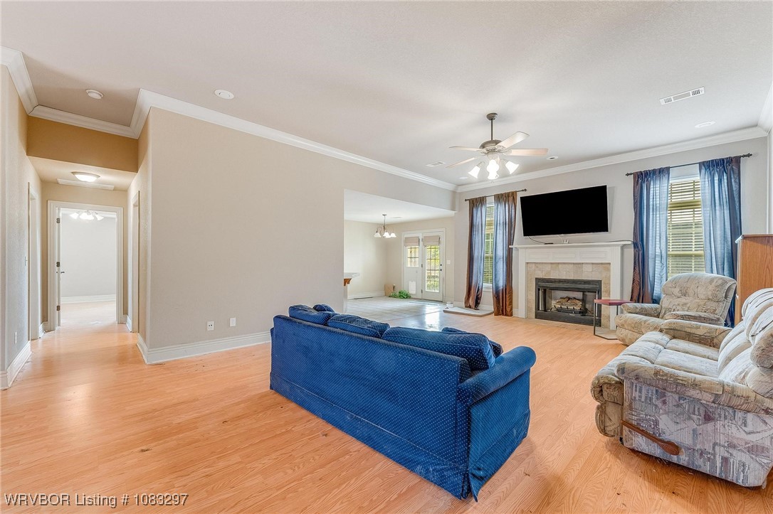 property viewer photo 4