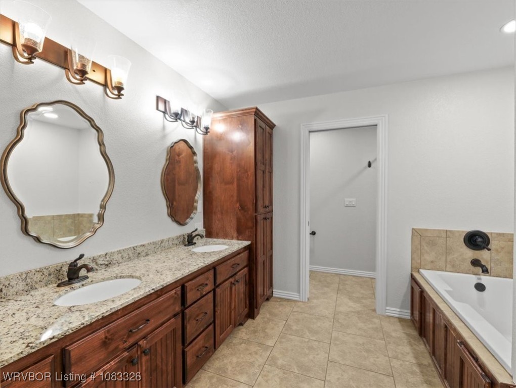 property viewer photo 36