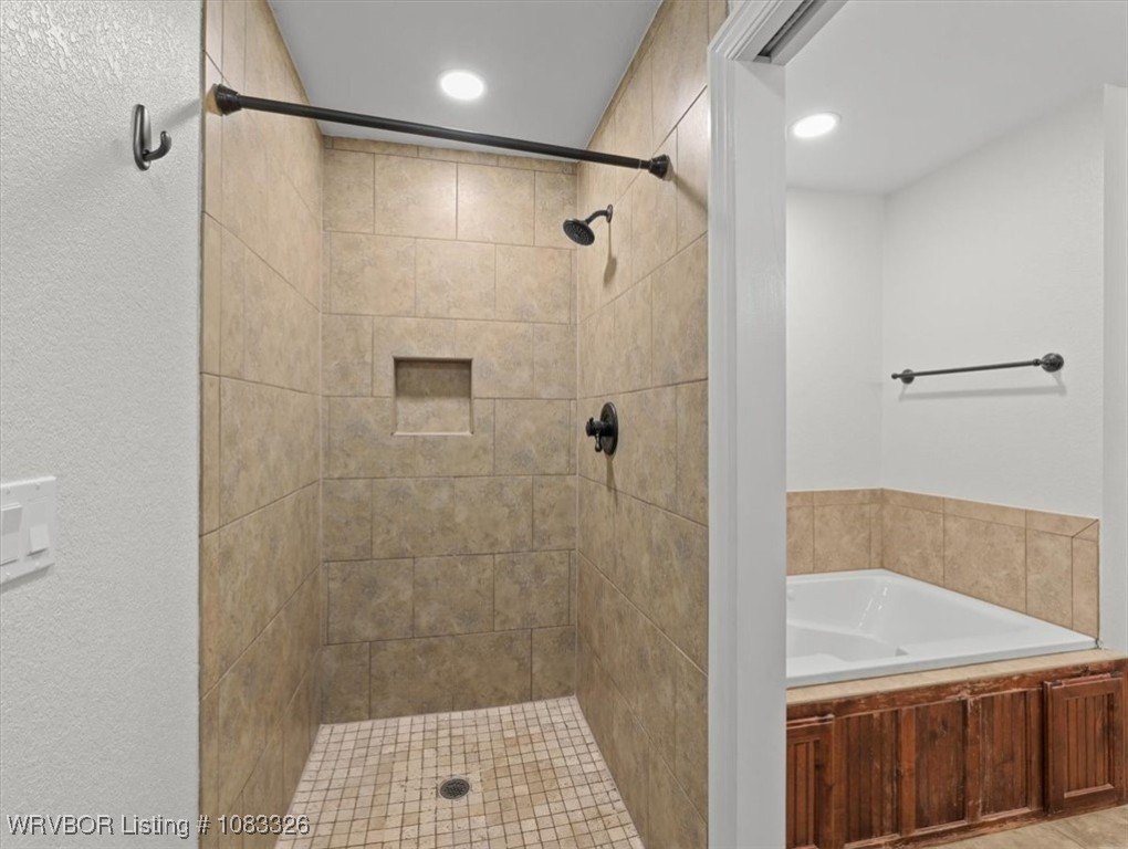 property viewer photo 38