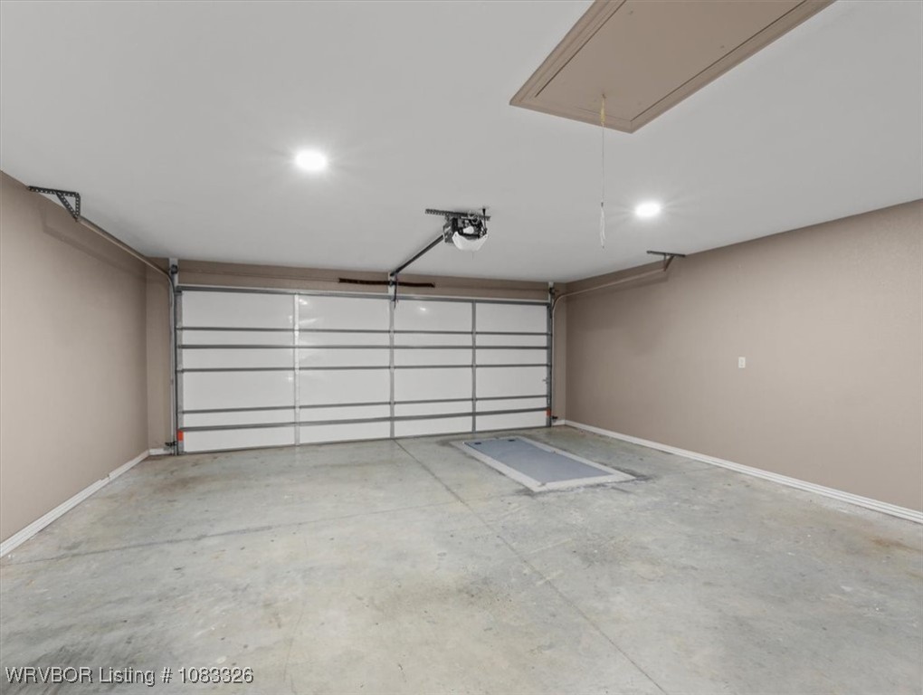 property viewer photo 45