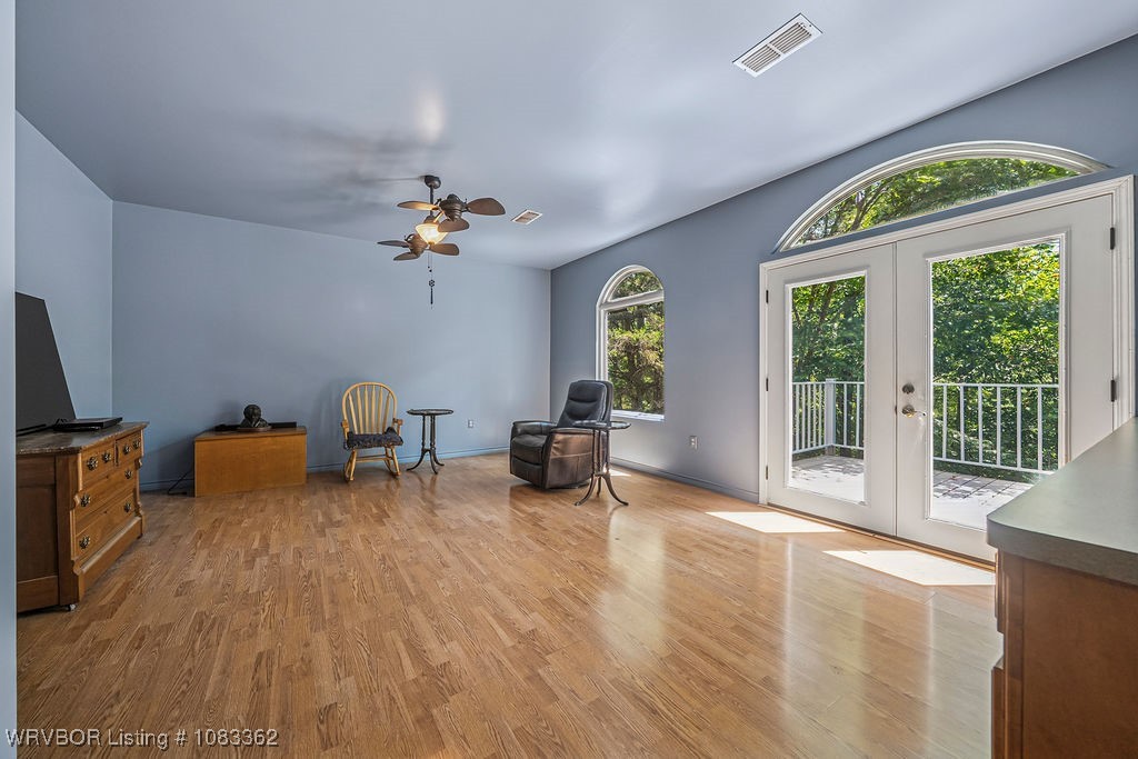 property viewer photo 35