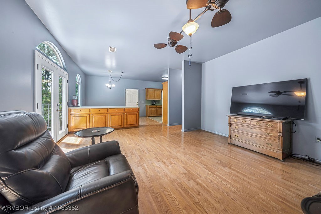 property viewer photo 37
