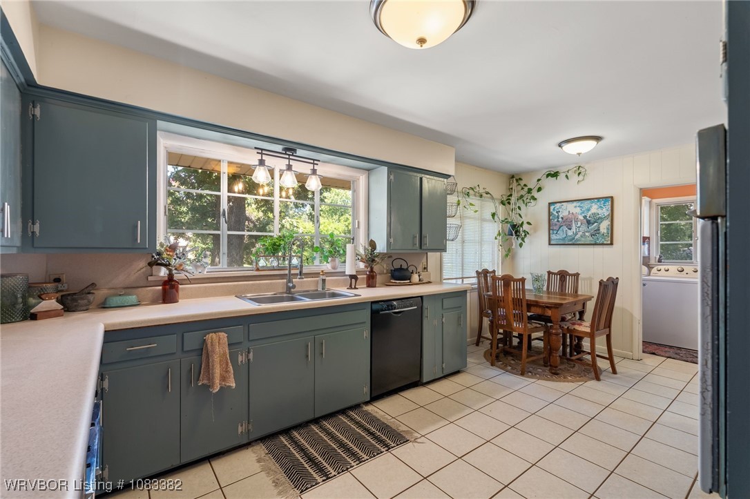 property viewer photo 11