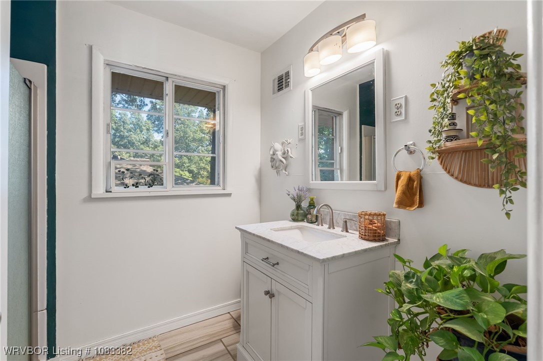 property viewer photo 19