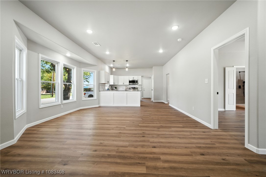 property viewer photo 4
