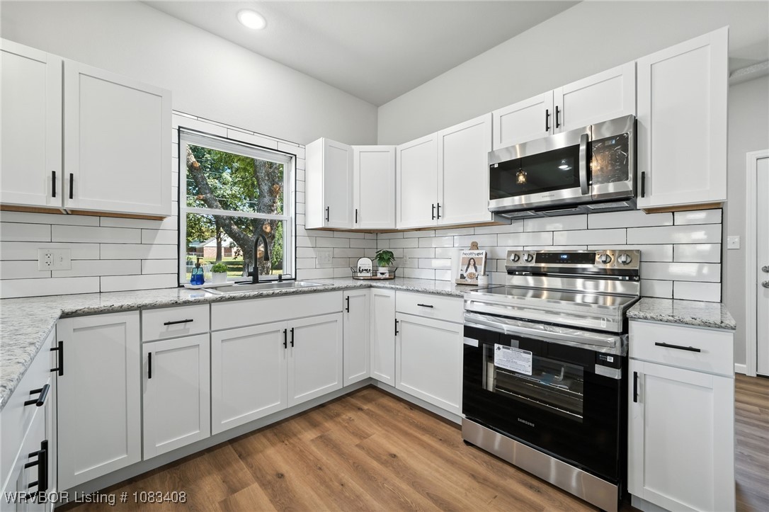 property viewer photo 6