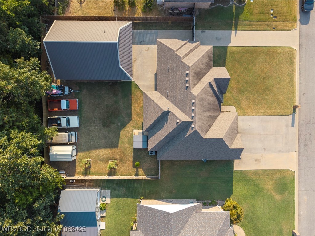 main property photo 22