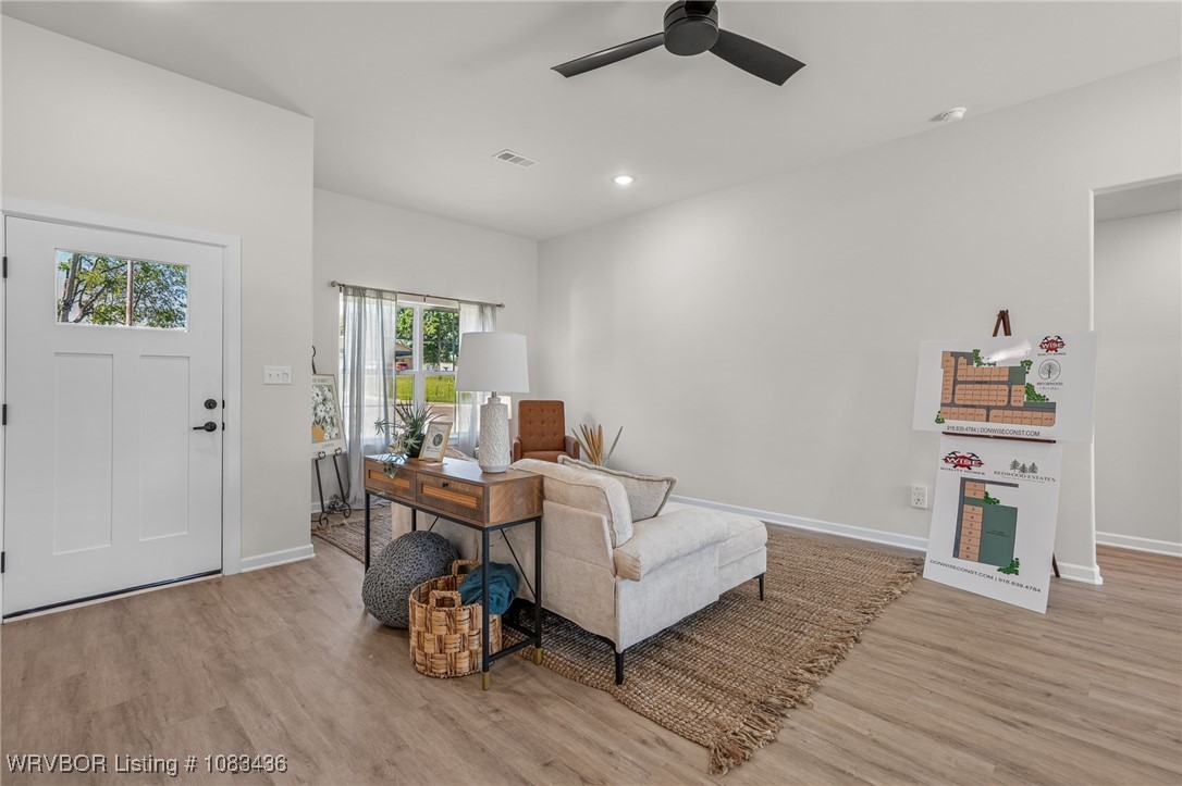 property viewer photo 12
