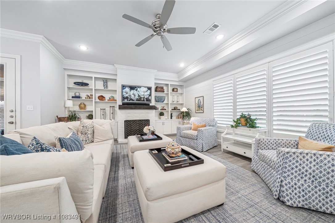 property viewer photo 16