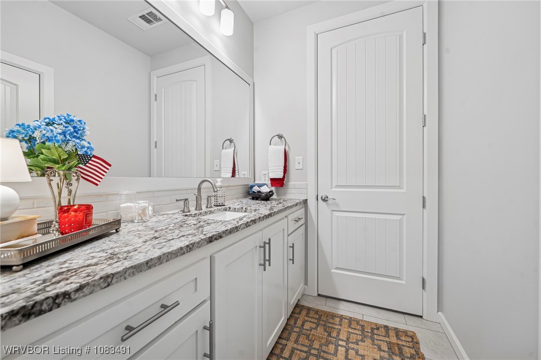 property viewer photo 35