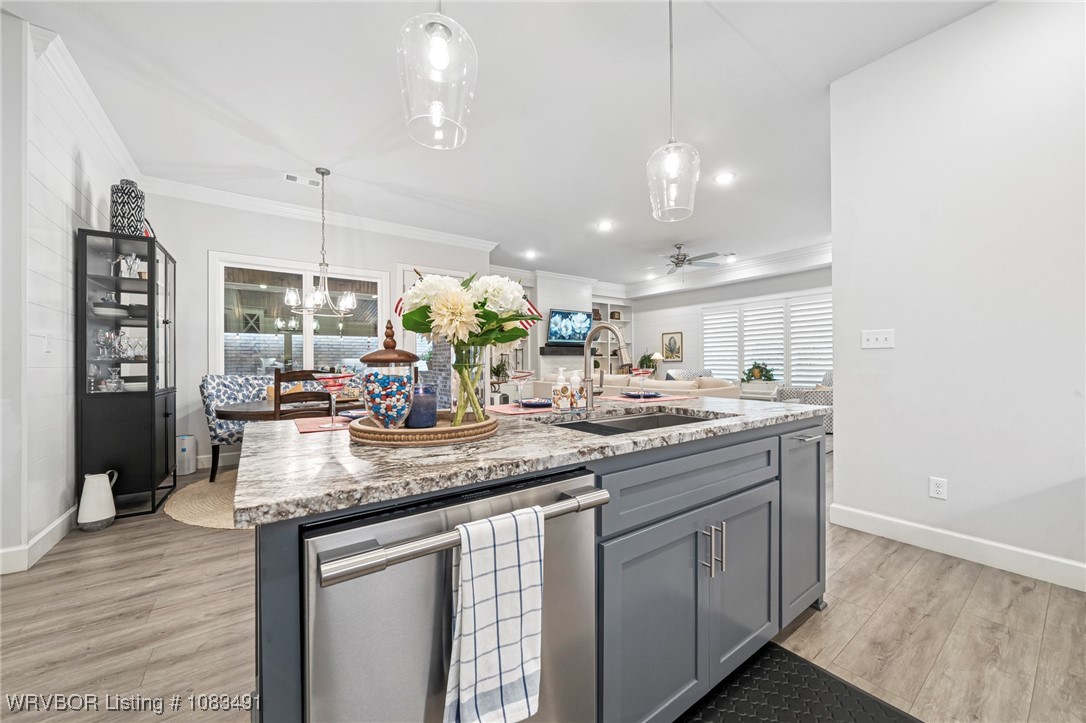 property viewer photo 6