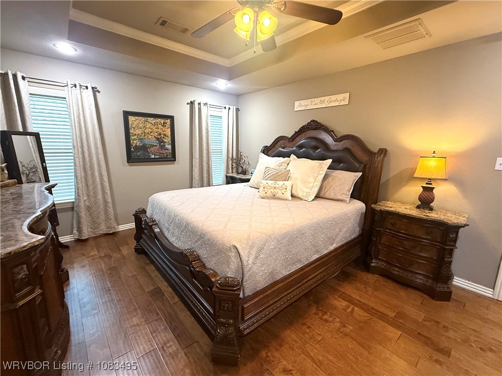 property viewer photo 3