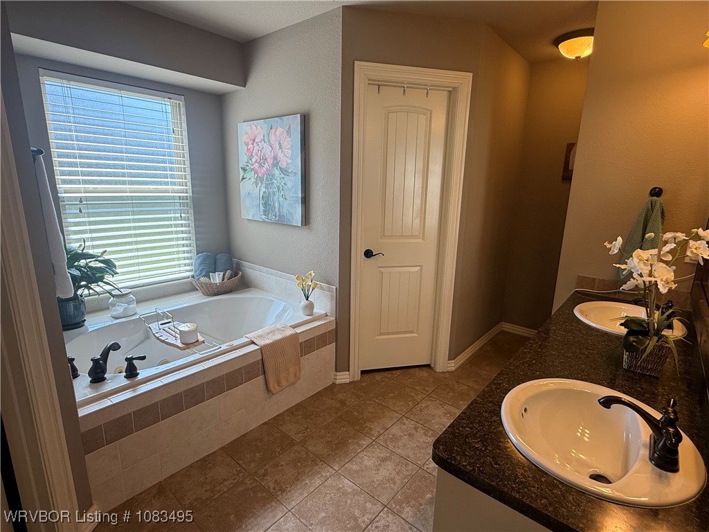 property viewer photo 4