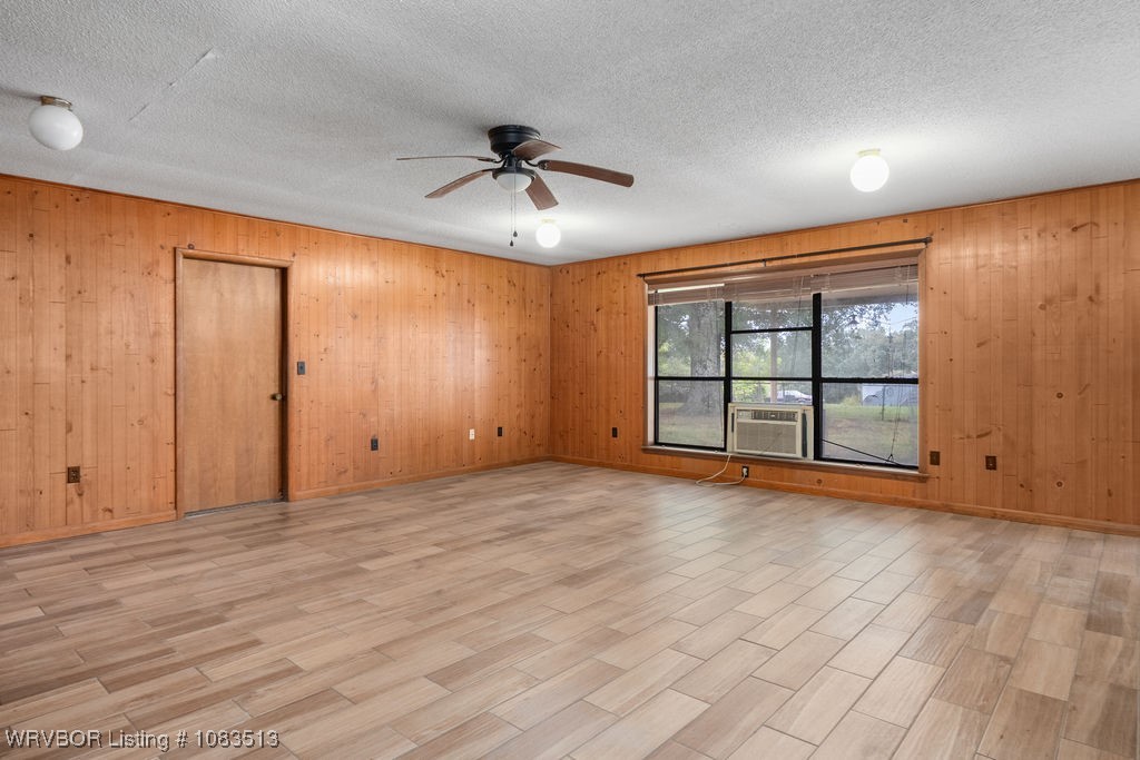 property viewer photo 5