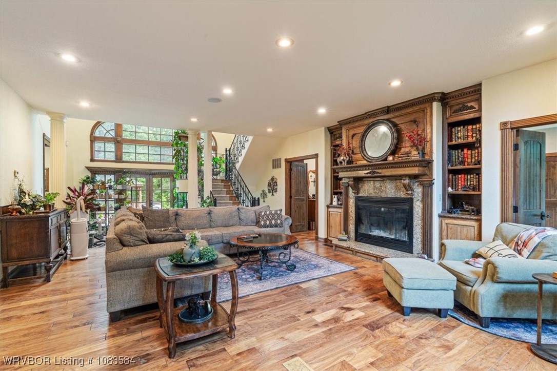 main property photo 3