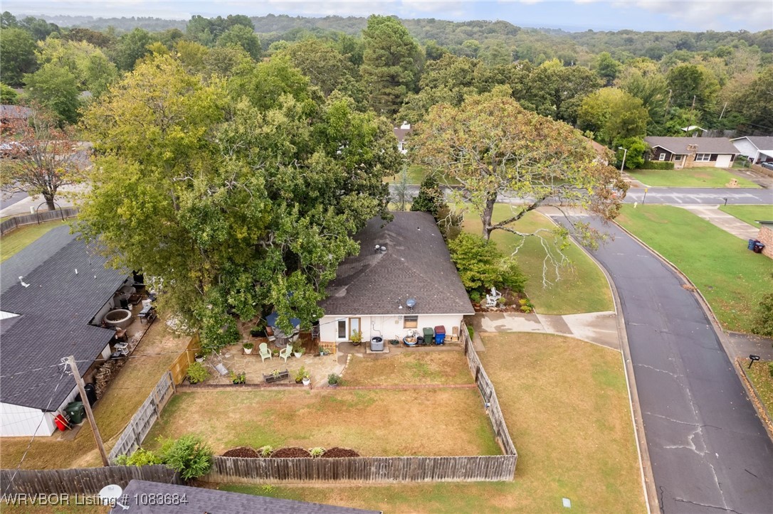 main property photo 40