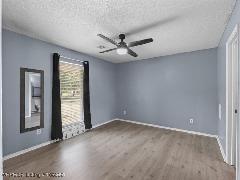 property viewer photo 13