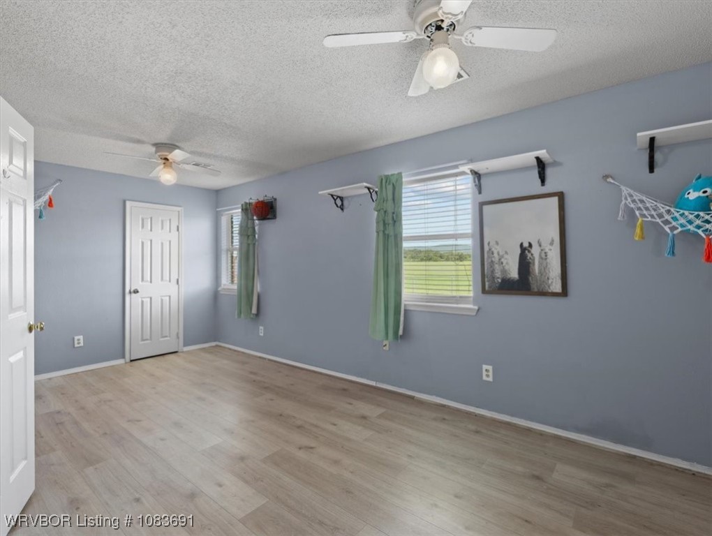 property viewer photo 16