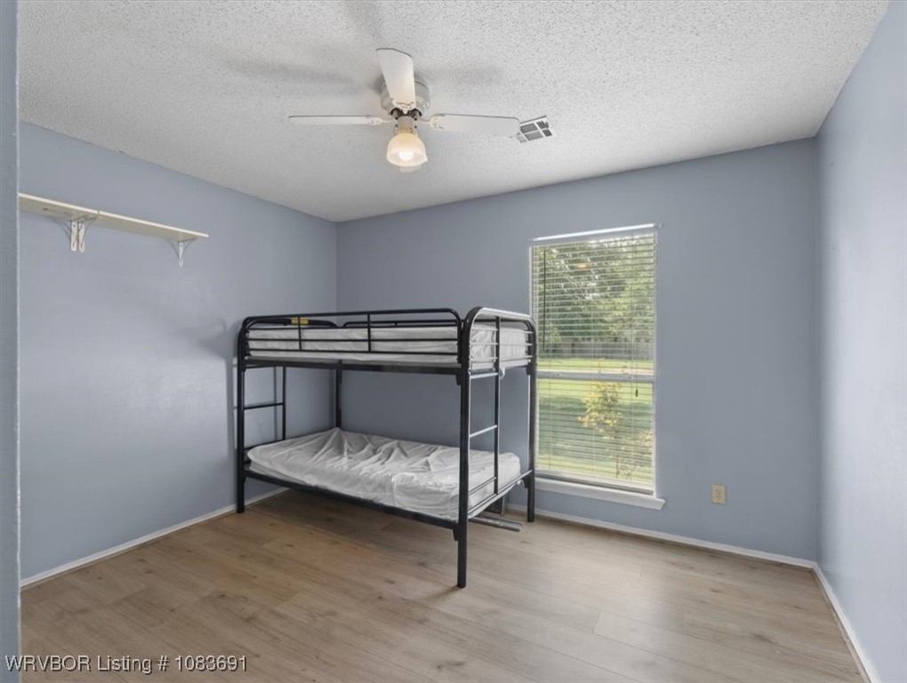 property viewer photo 18
