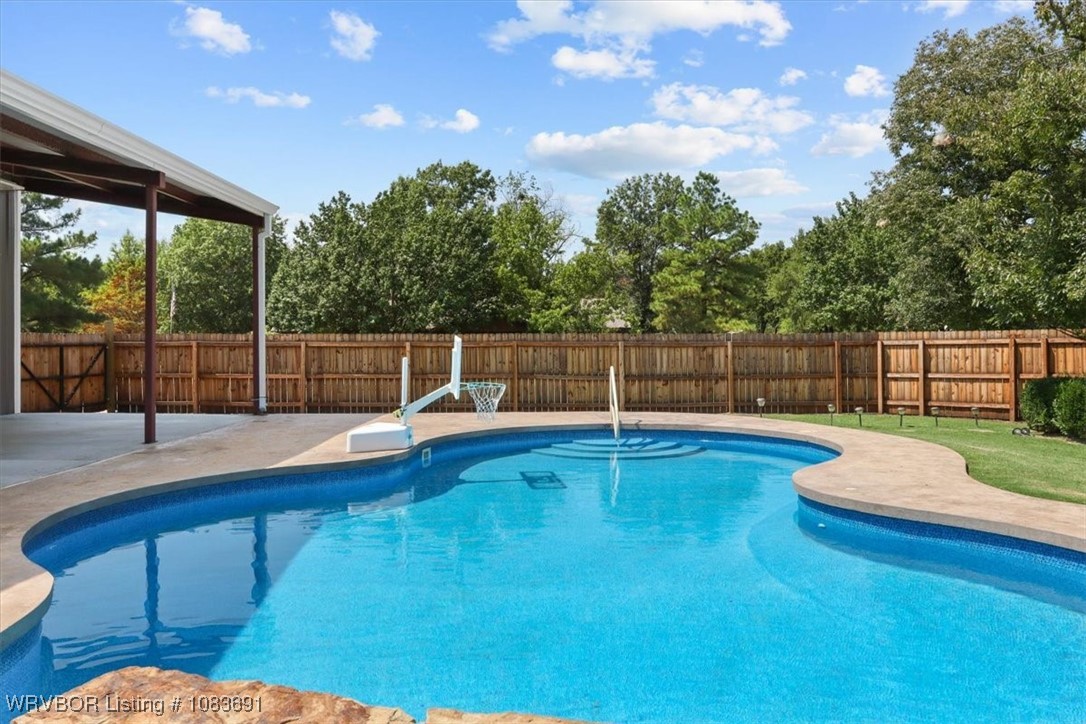 property viewer photo 22