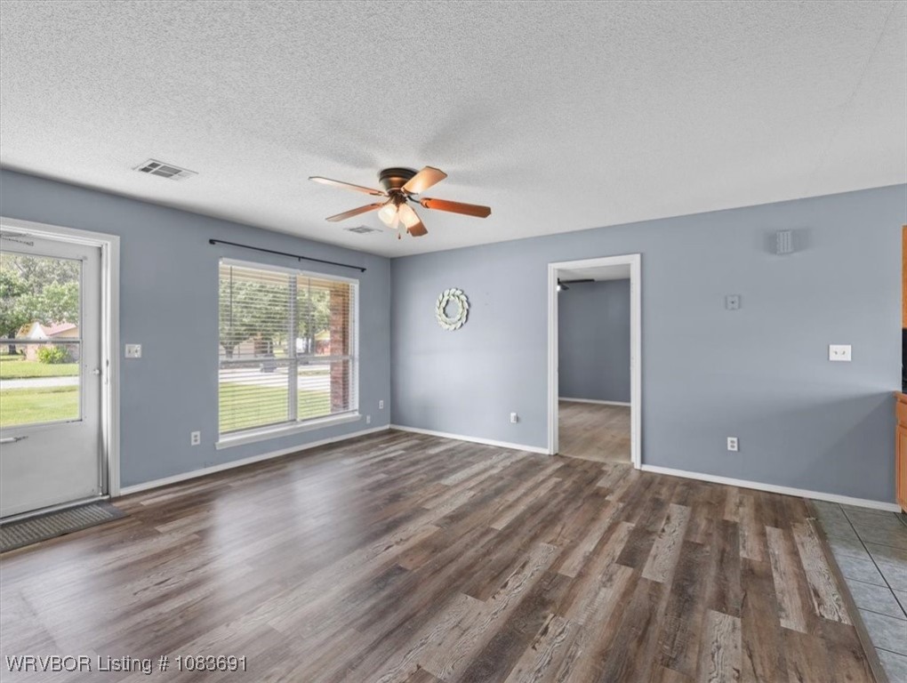 property viewer photo 3