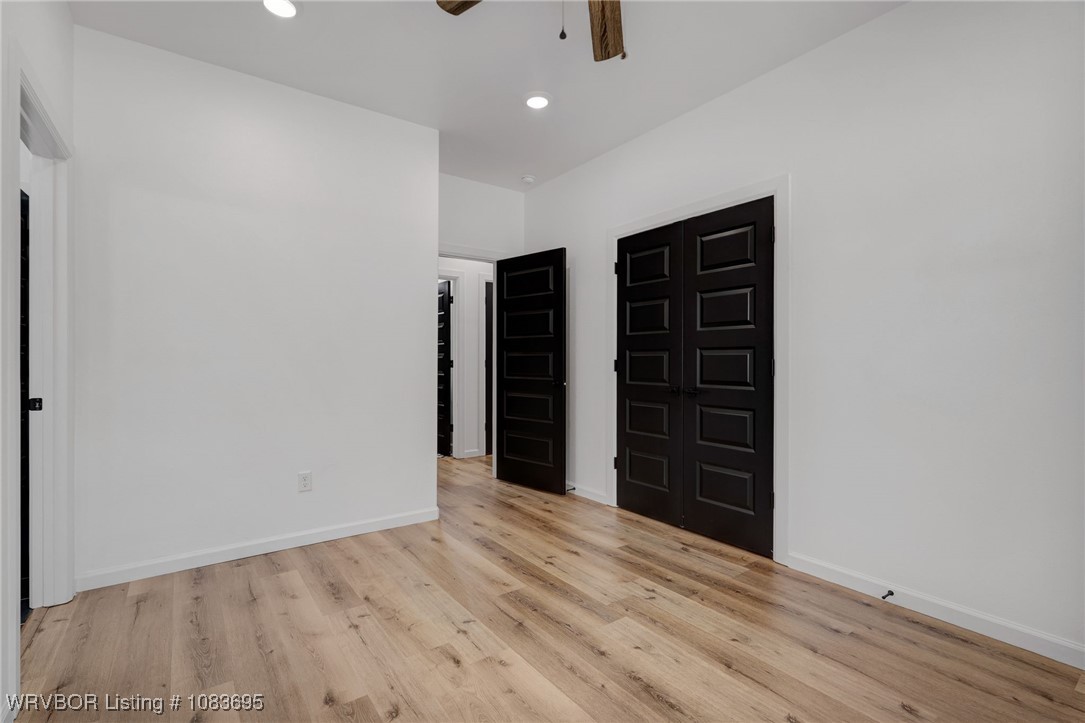 property viewer photo 17