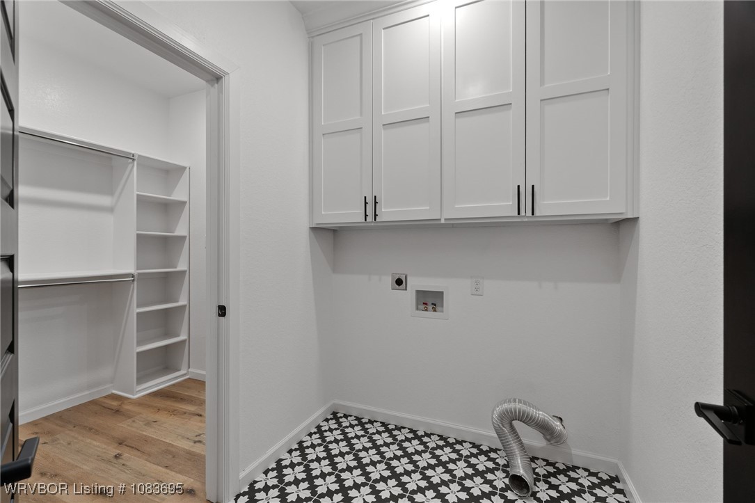 property viewer photo 26