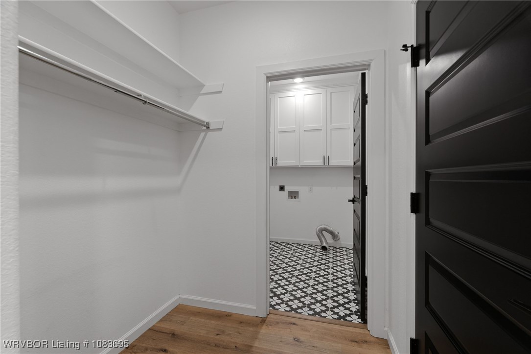 property viewer photo 27