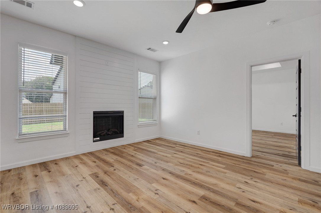 property viewer photo 7