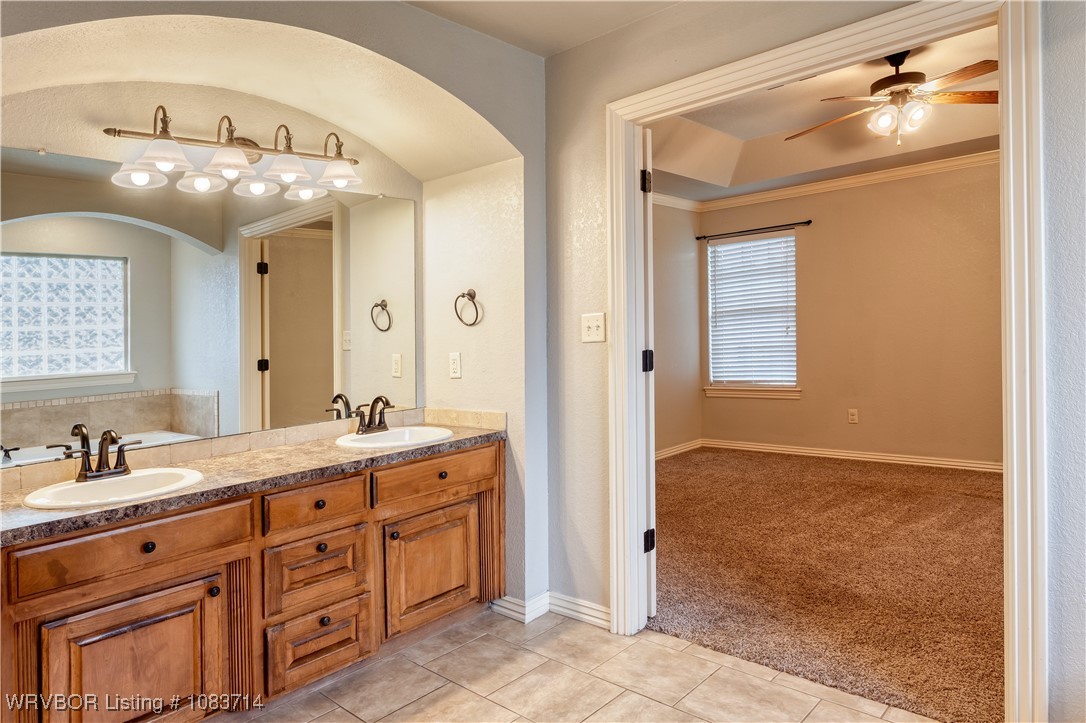 property viewer photo 18