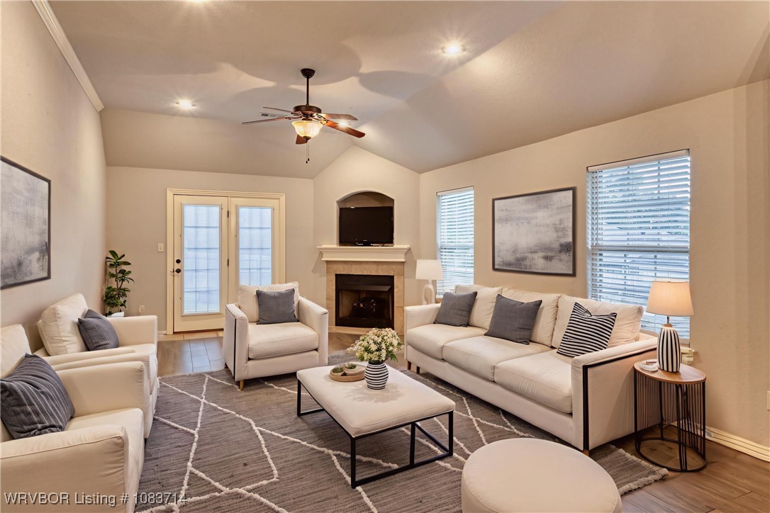 property viewer photo 5