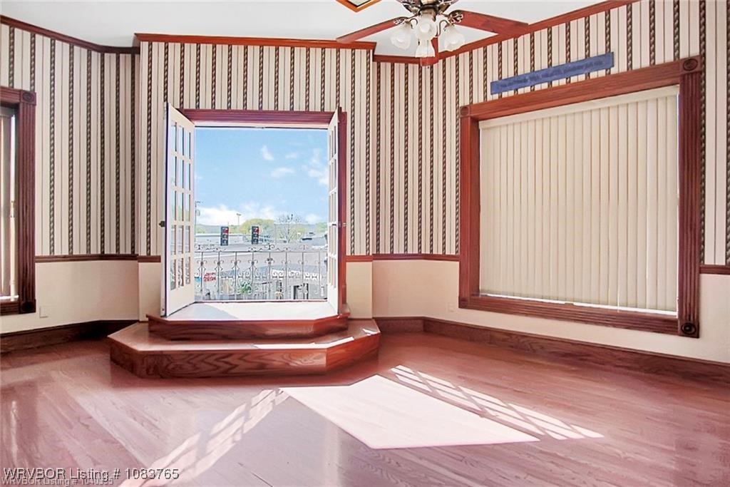 main property photo 17