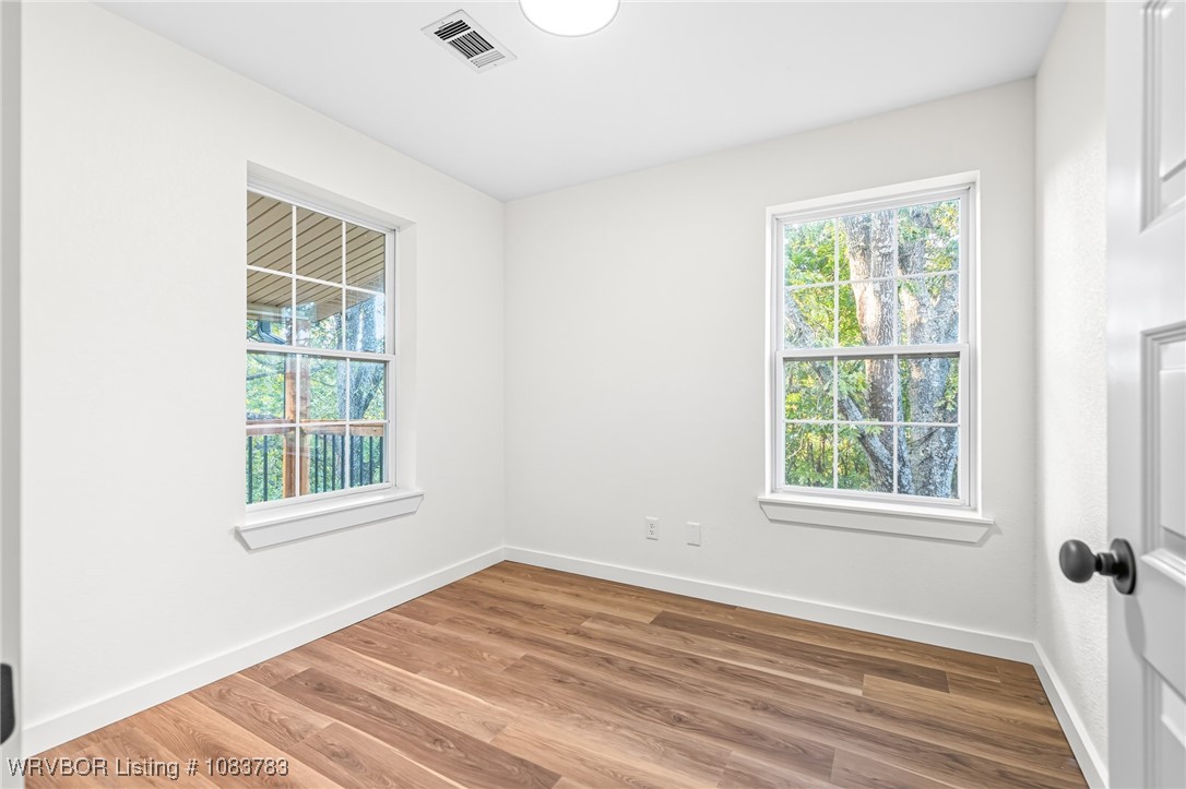 property viewer photo 18