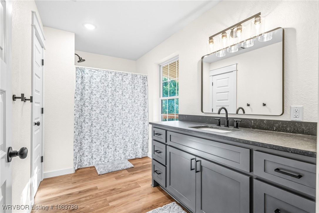property viewer photo 19
