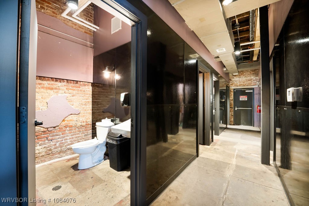 property viewer photo 9