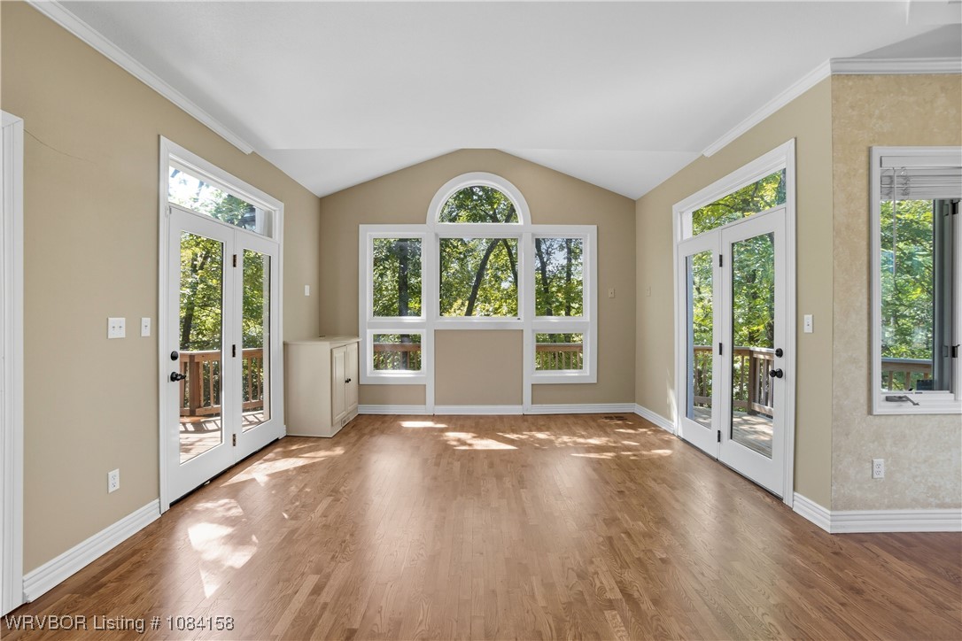 property viewer photo 17