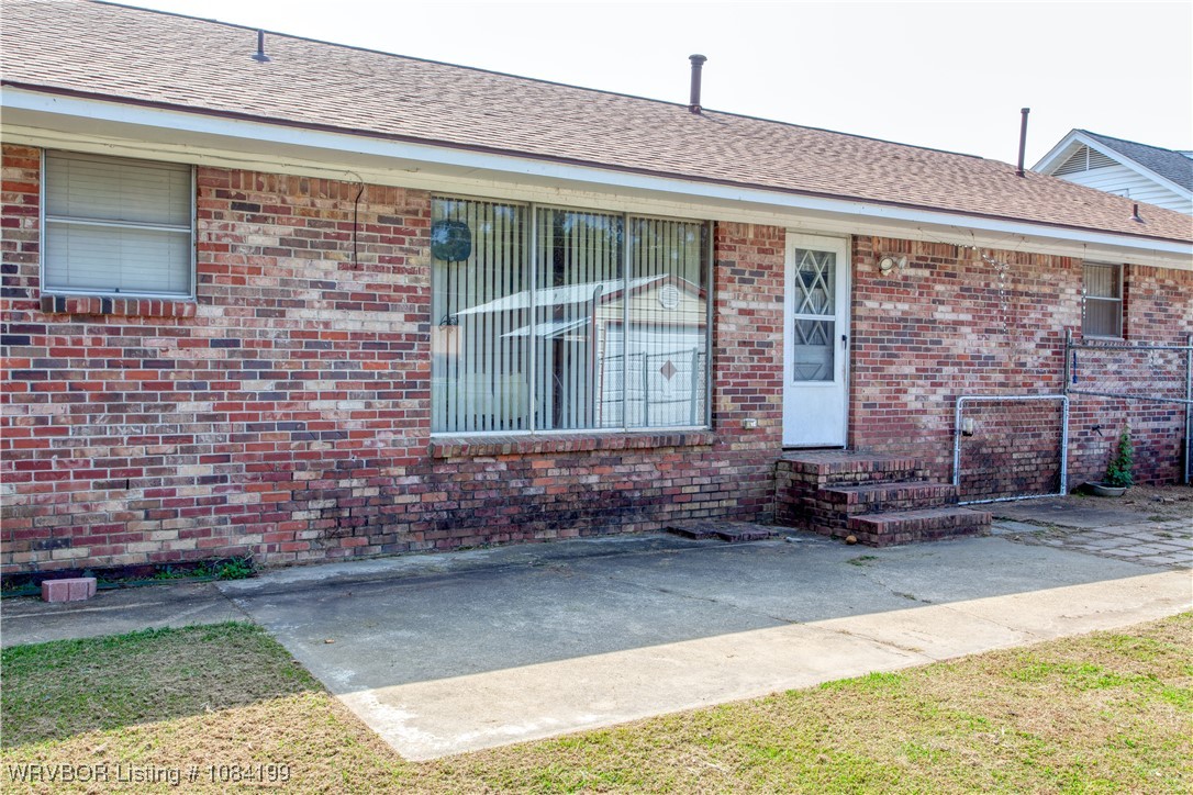 main property photo 28