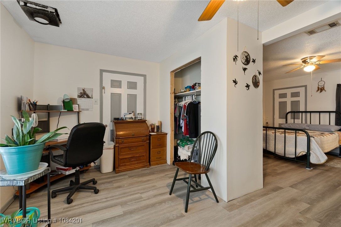 property viewer photo 14